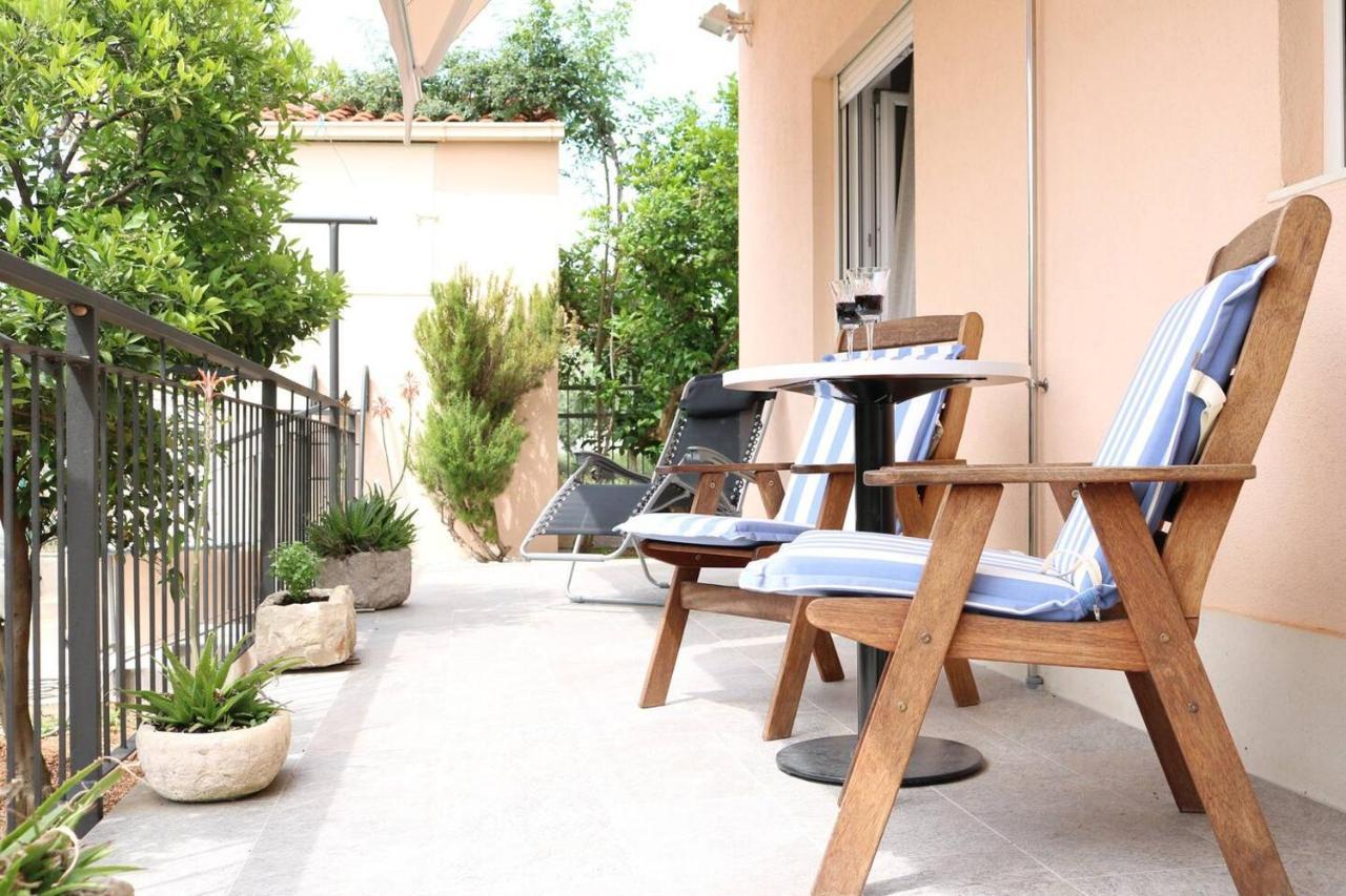 Apartments Ela Trogir Eksteriør bilde